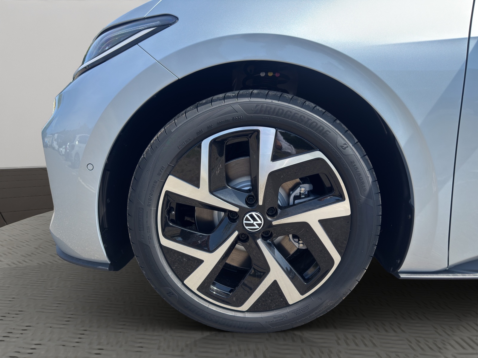 VW ID.3 Neo 79 kWh 231 PS Style-image-6