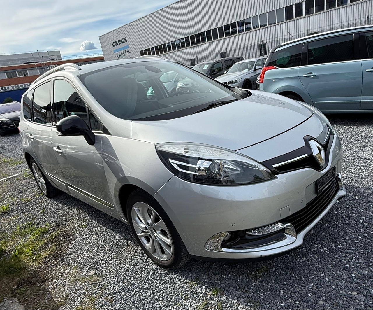 RENAULT Grand Scénic 1.2 16V Turbo Bose-image-1