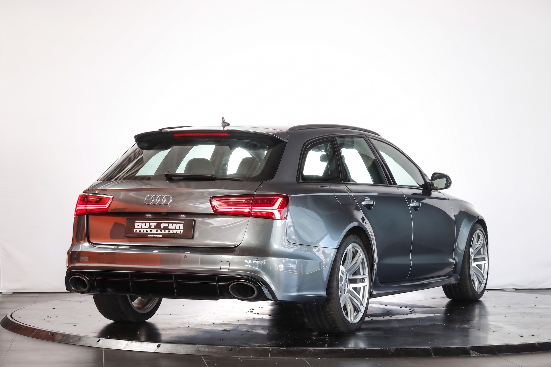 AUDI RS6 Avant 4.0 TFSI V8 quattro Tiptronic-showroom-element-3