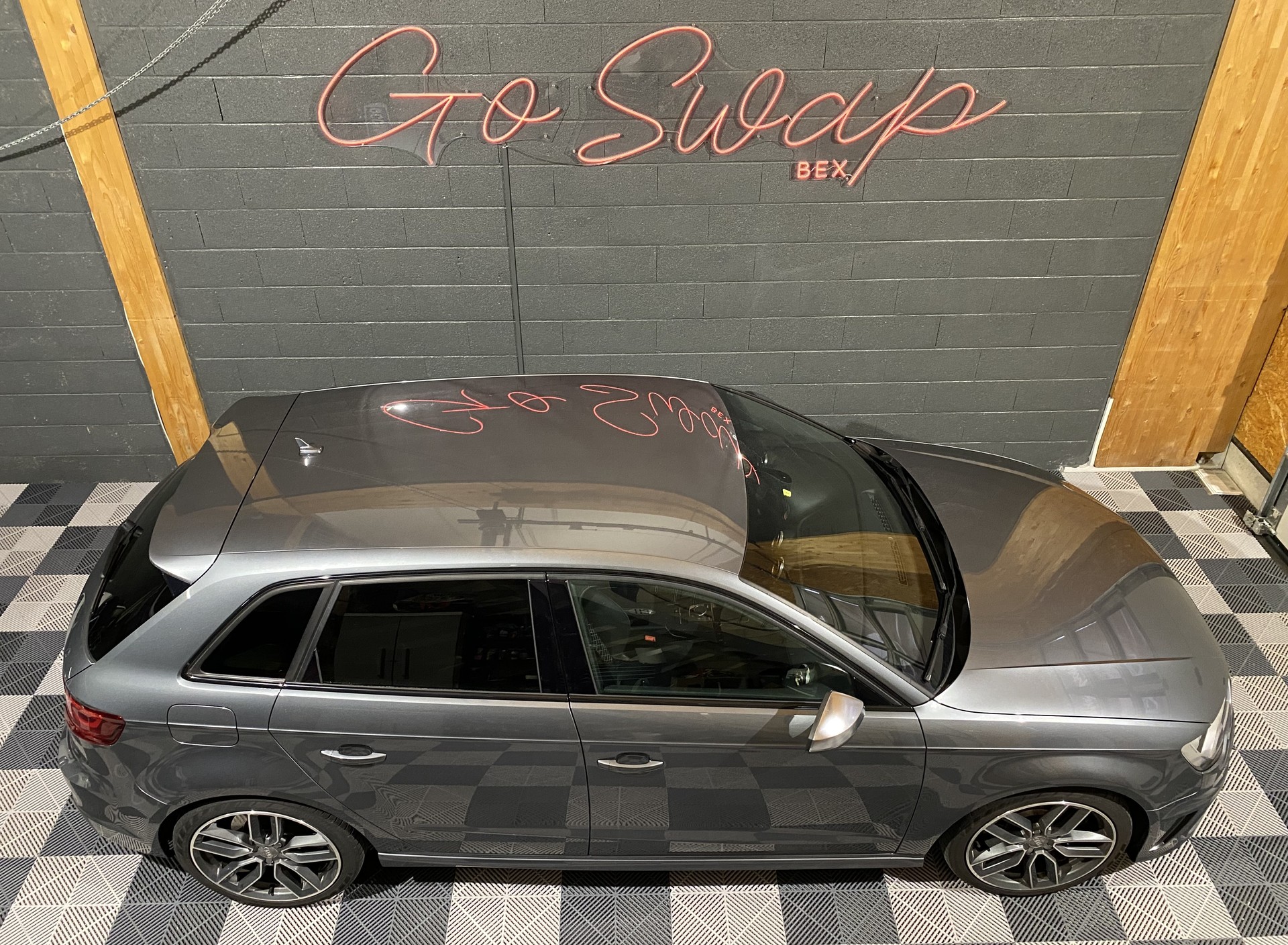 AUDI S3 Sportback 2.0 TFSI quattro S-tronic-showroom-element-2