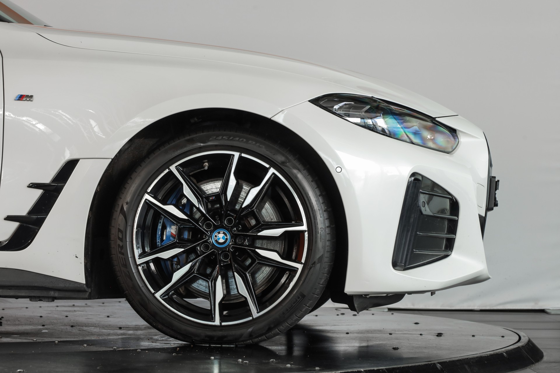 BMW i4 M50-image-6