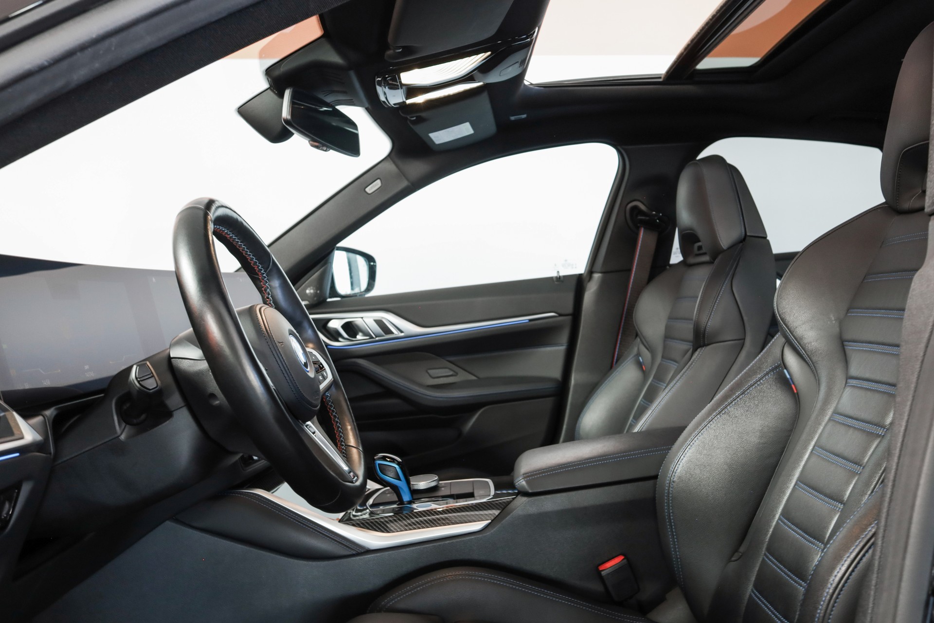 BMW i4 M50-image-10