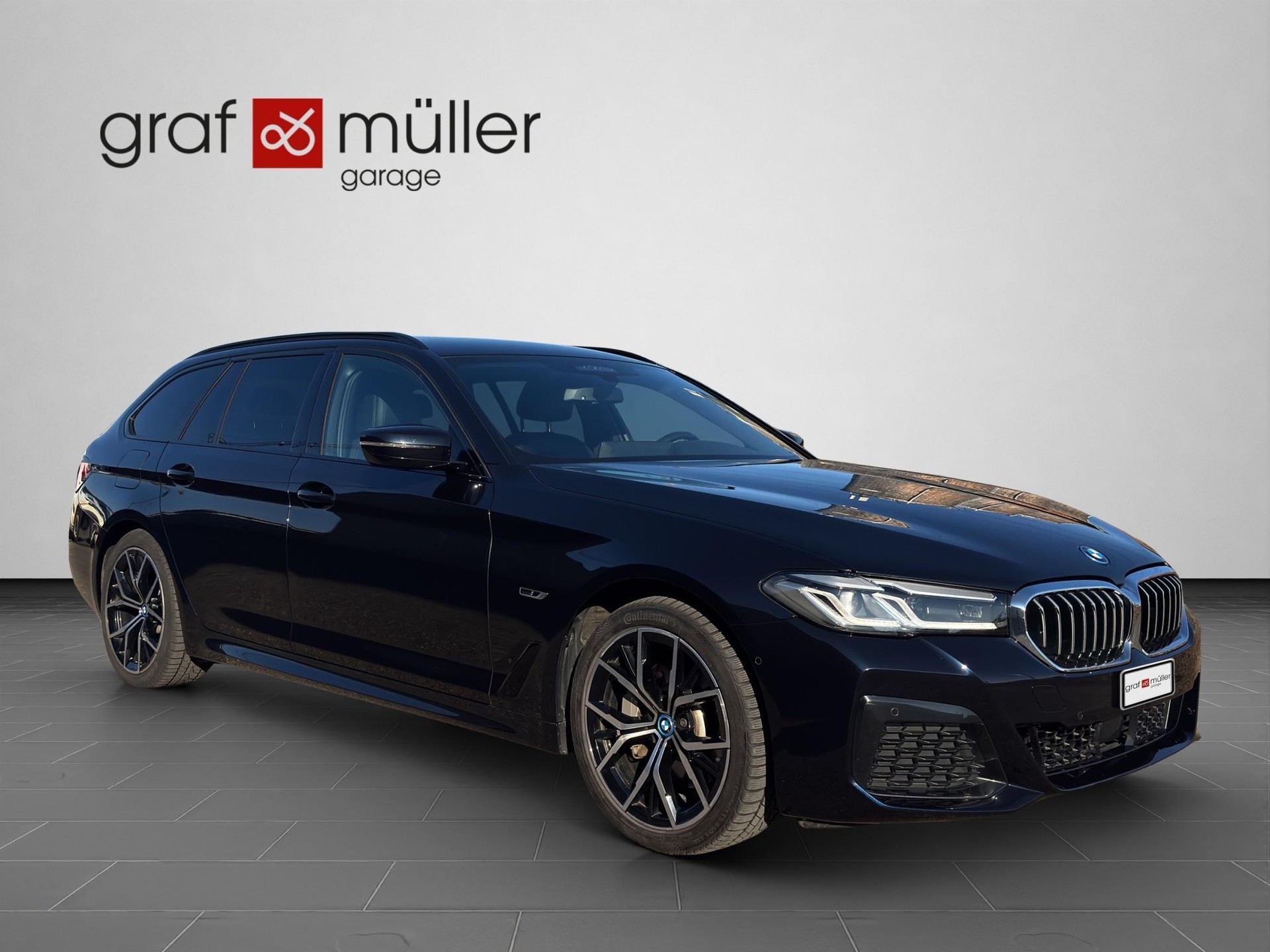 BMW 530e xDrive M-Sport Steptronic-image-19
