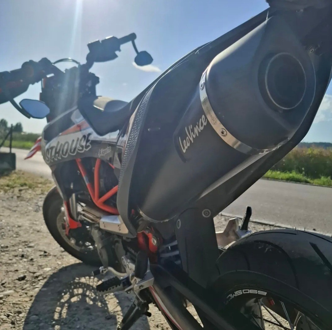 KTM 690 SMC R-image-3