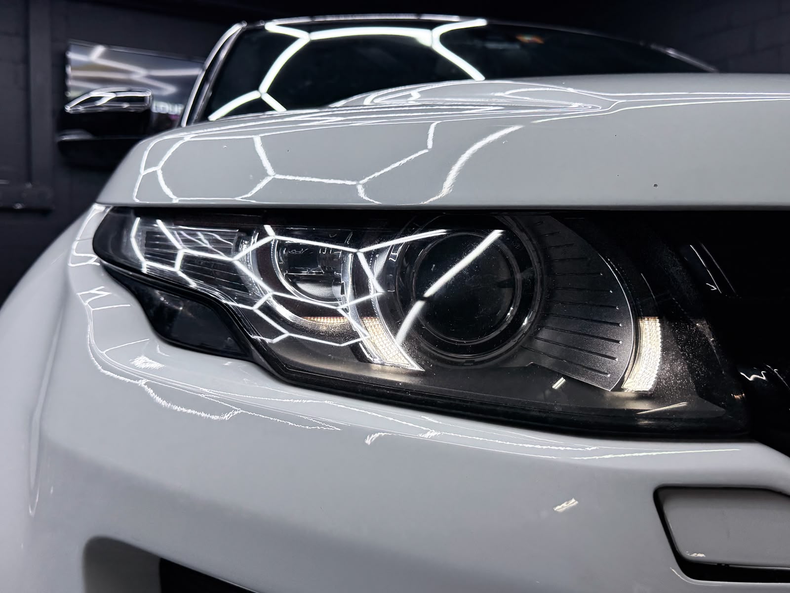 LAND ROVER Range Rover Evoque 2.2 SD4 Dynamic AT6-showroom-element-3