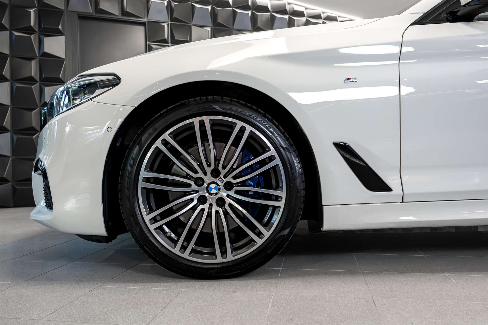 BMW 530i xDrive Touring Steptronic M-Paket-image-29