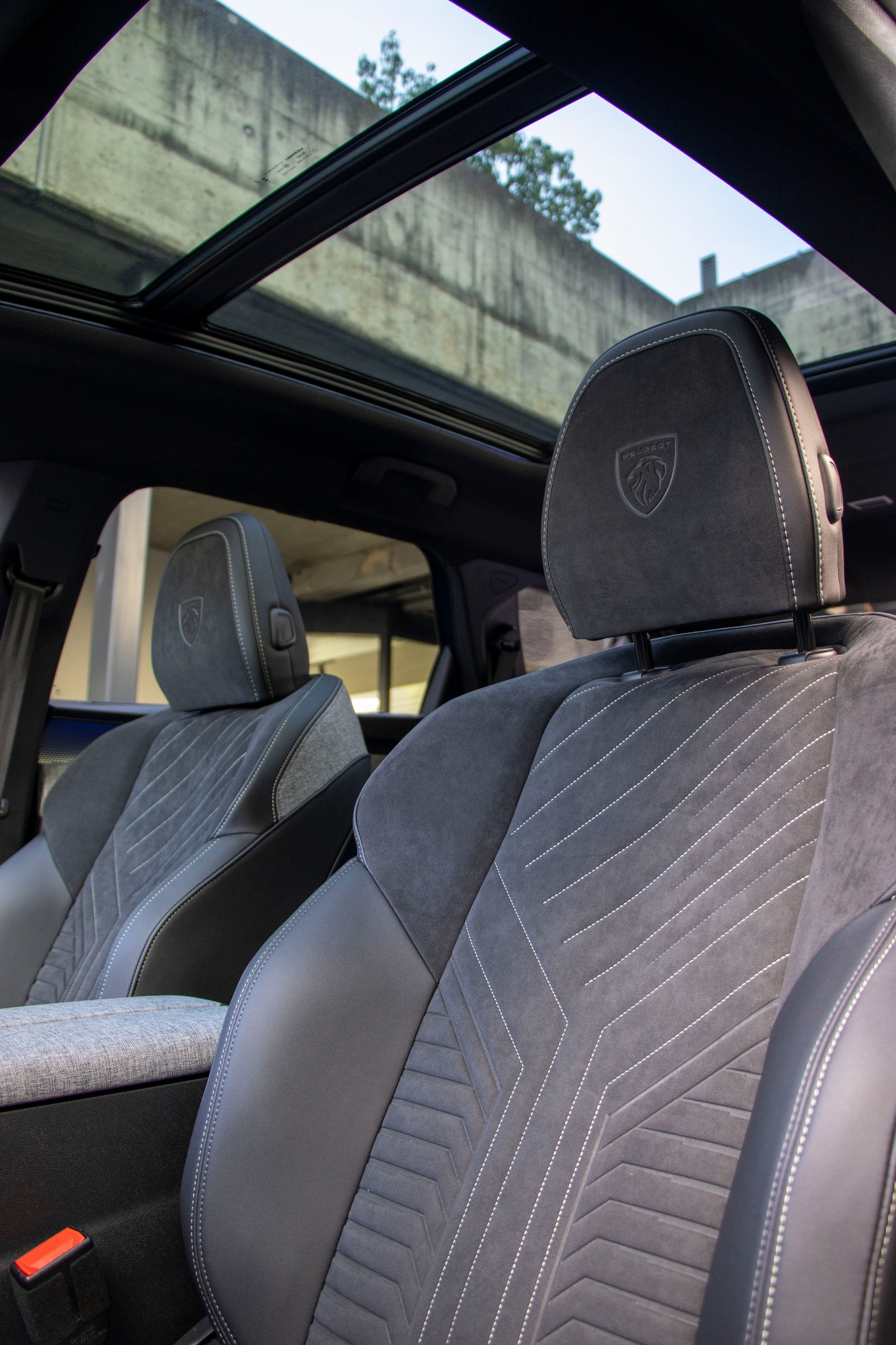 PEUGEOT 5008 145 Hybrid e-DCS6 GT-image-5
