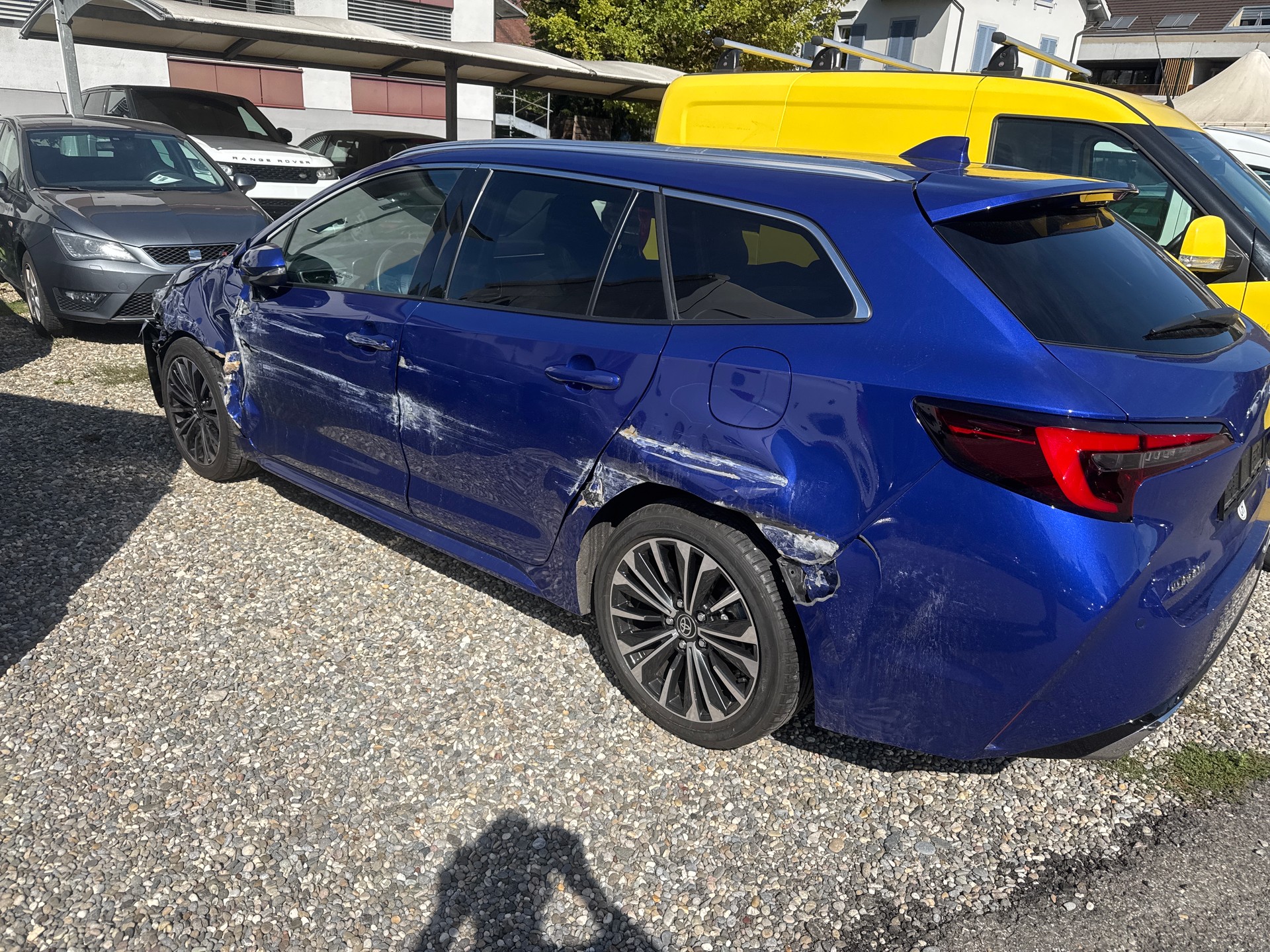 TOYOTA Corolla Touring Sports 2.0 HSD Trend e-CVT-showroom-element-3
