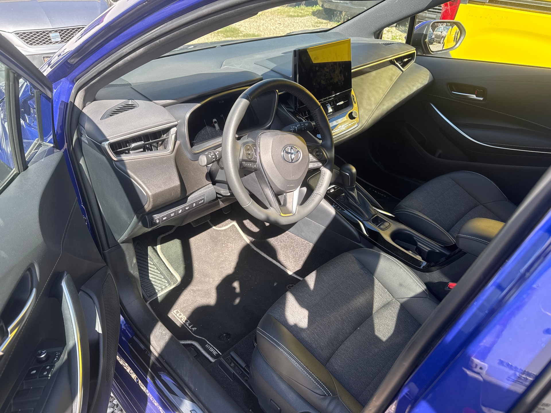 TOYOTA Corolla Touring Sports 2.0 HSD Trend e-CVT-image-10