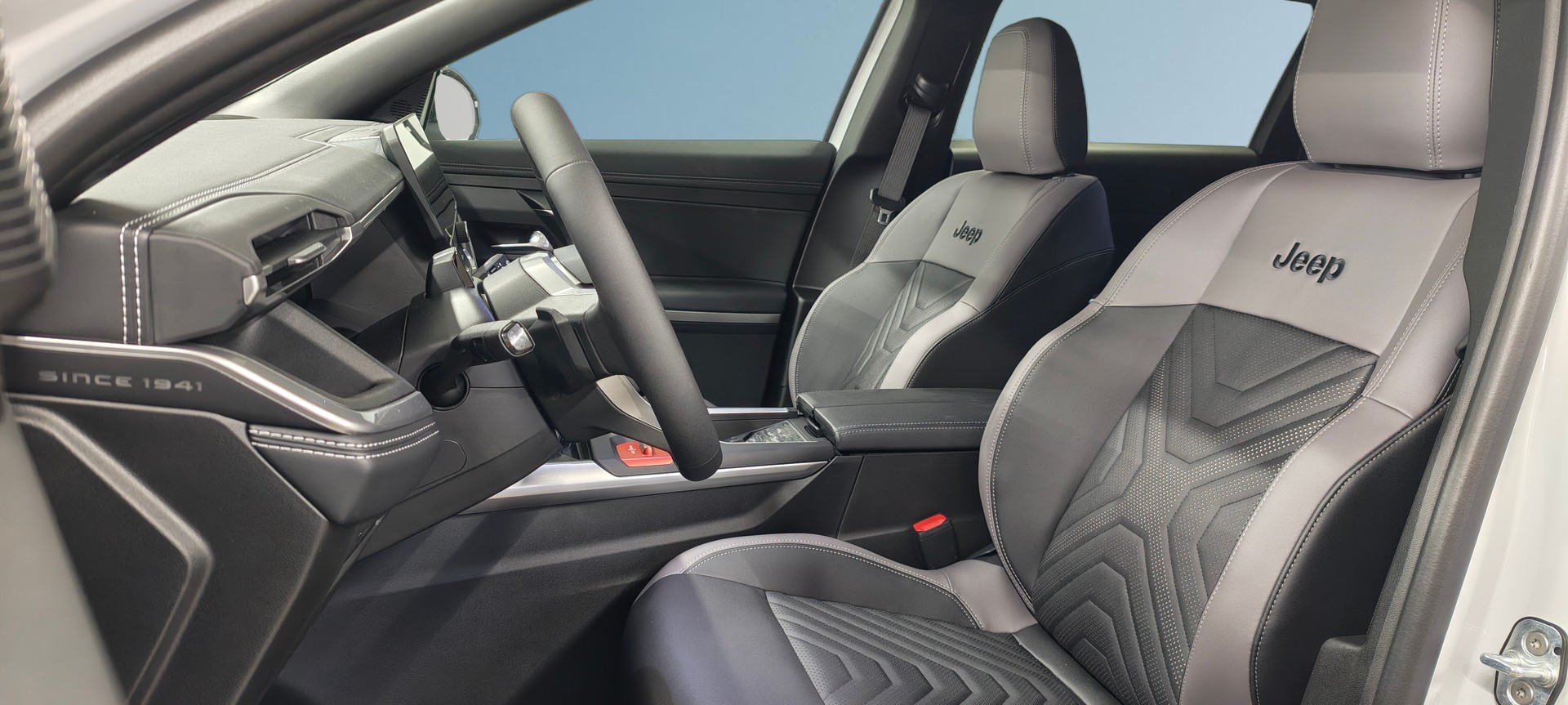 JEEP Compass 1.2 T e-Hybrid First Edition-showroom-element-3