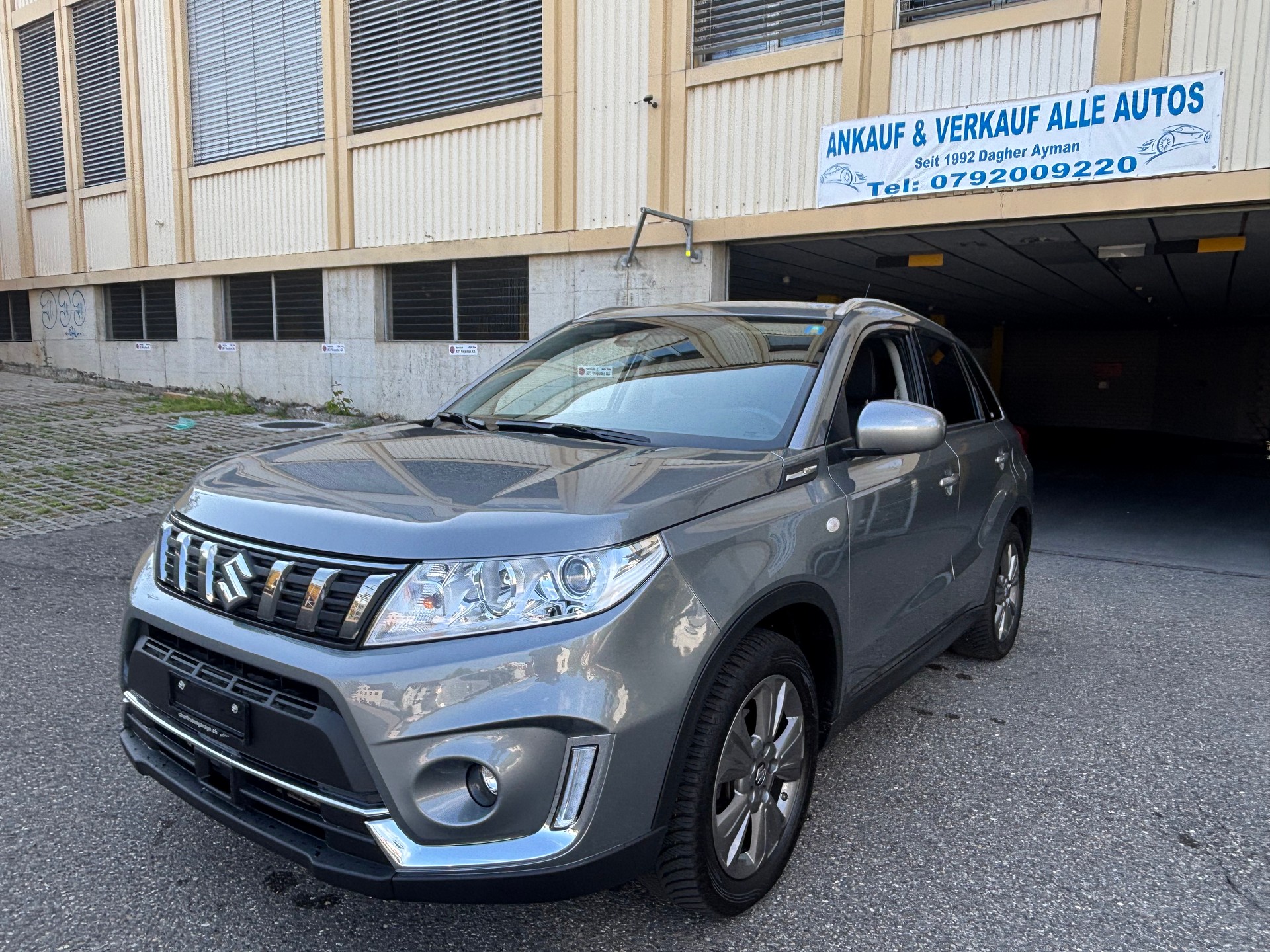 SUZUKI Vitara 1.4 Boosterjet Compact + Automatic-image-1