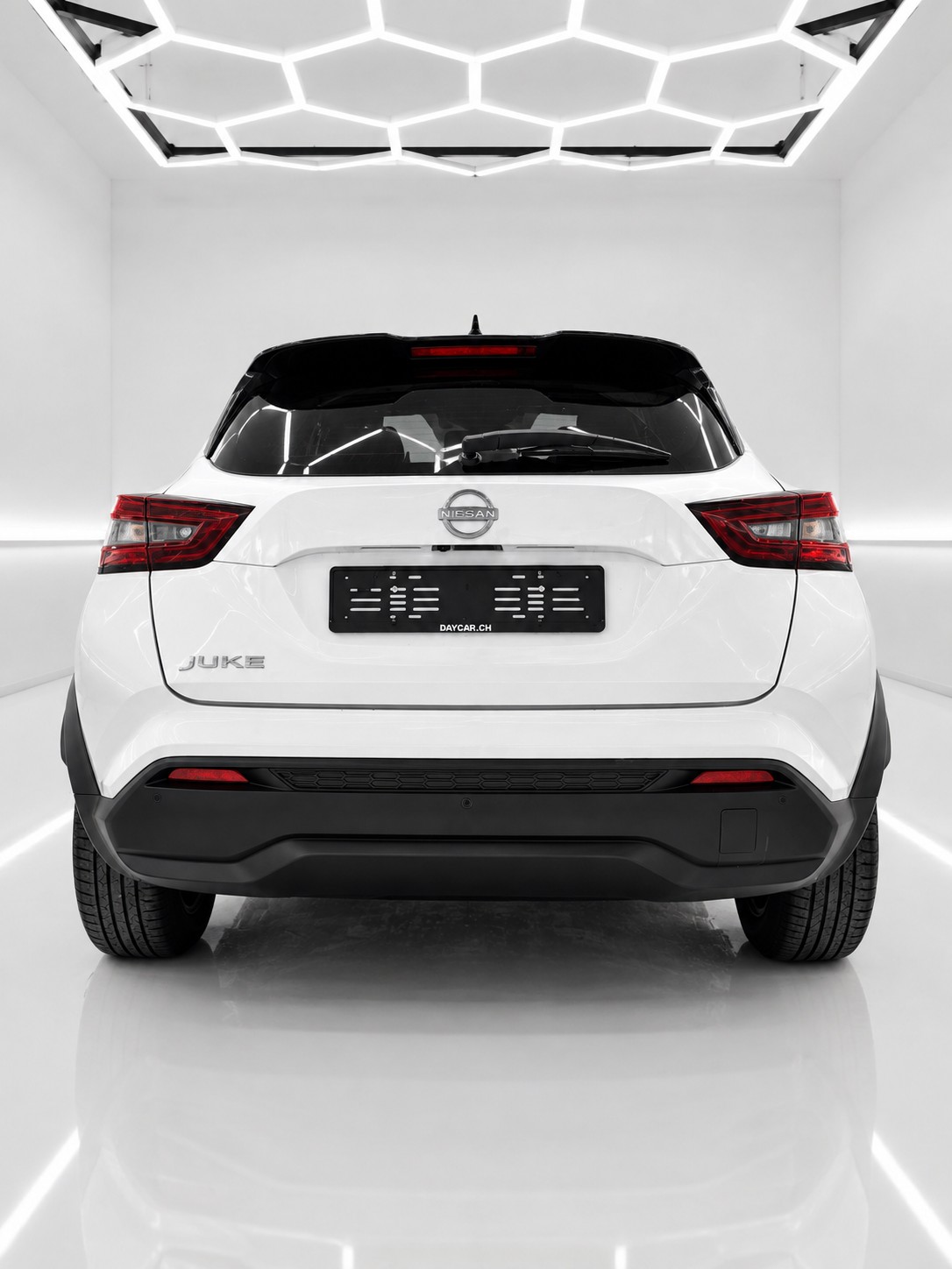 NISSAN Juke 1.0 DIG-T N-Connecta DCT-image-4