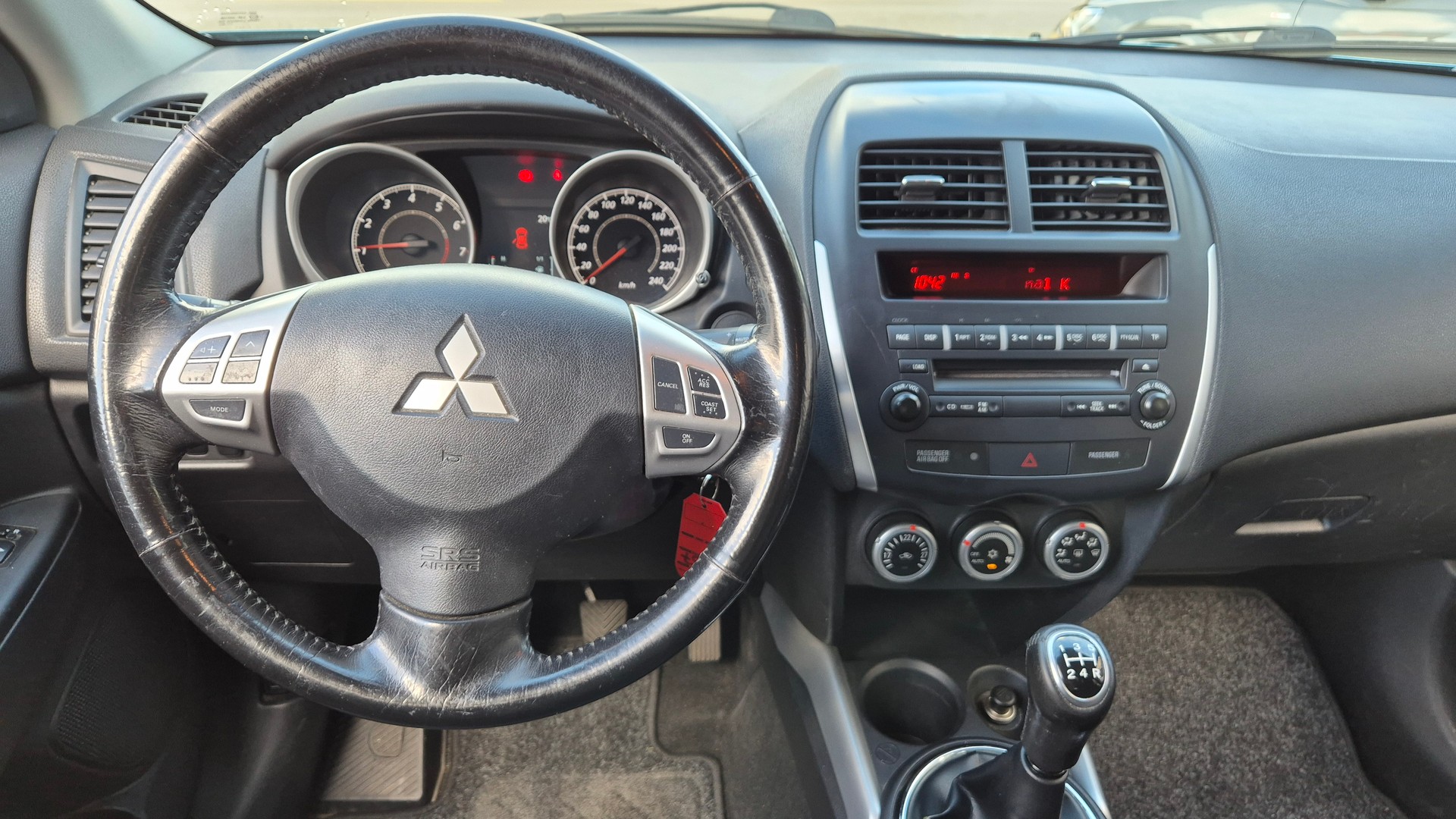 MITSUBISHI ASX 1.6 Invite 2WD-image-10
