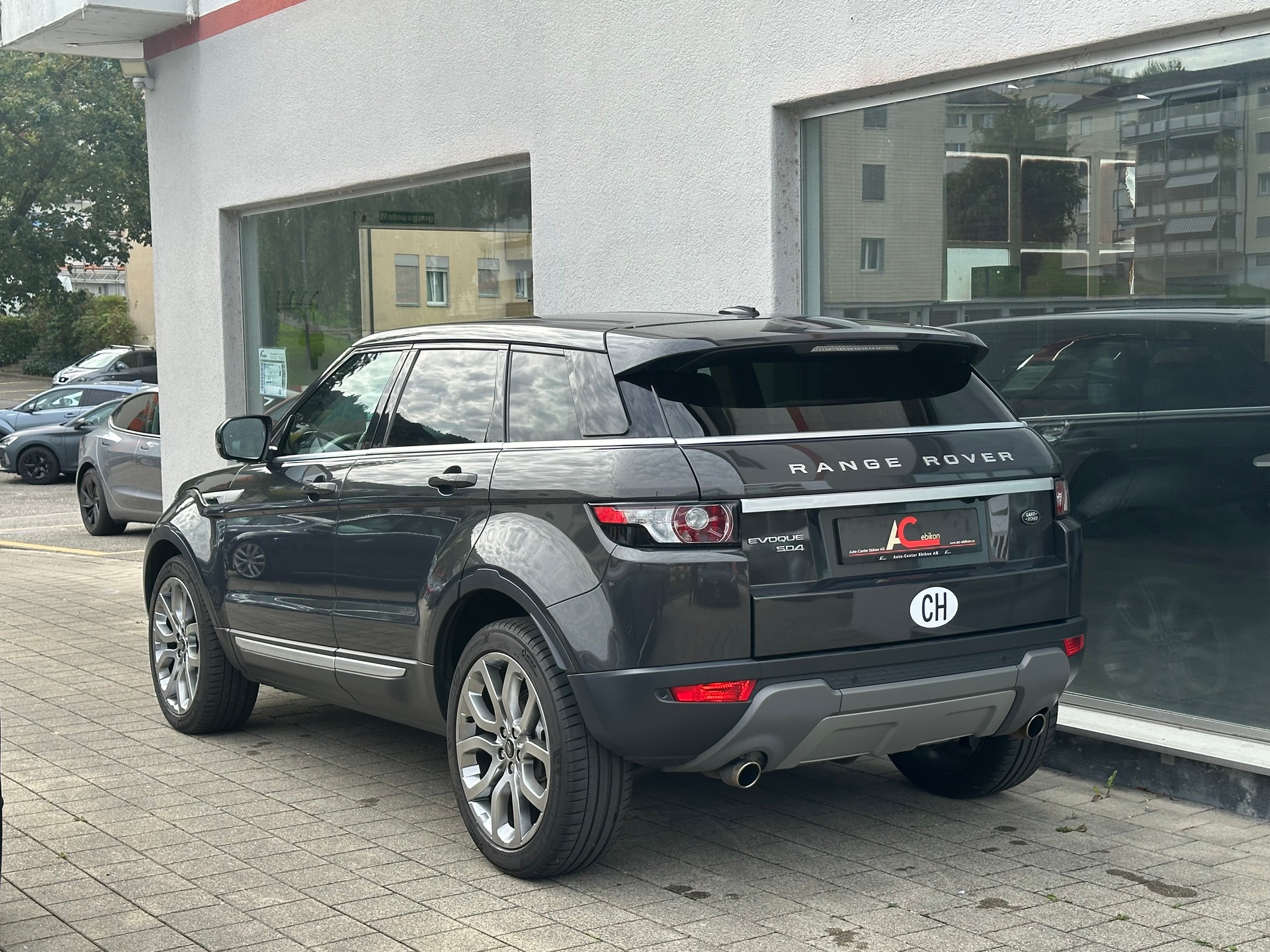 LAND ROVER Range Rover Evoque 2.2 SD4 Prestige AT6-showroom-element-1