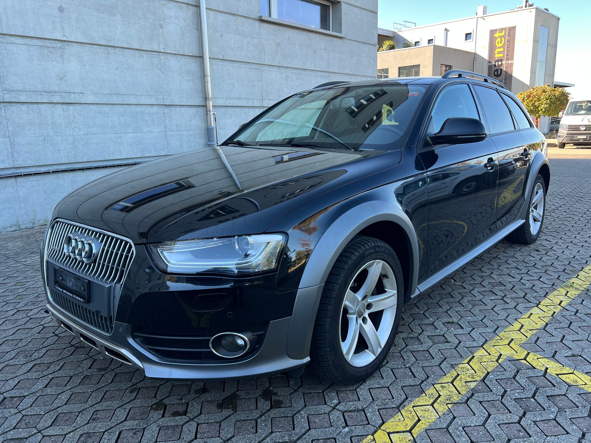 AUDI A4 allroad 2.0 TFSI quattro S-tronic-showroom-element-2