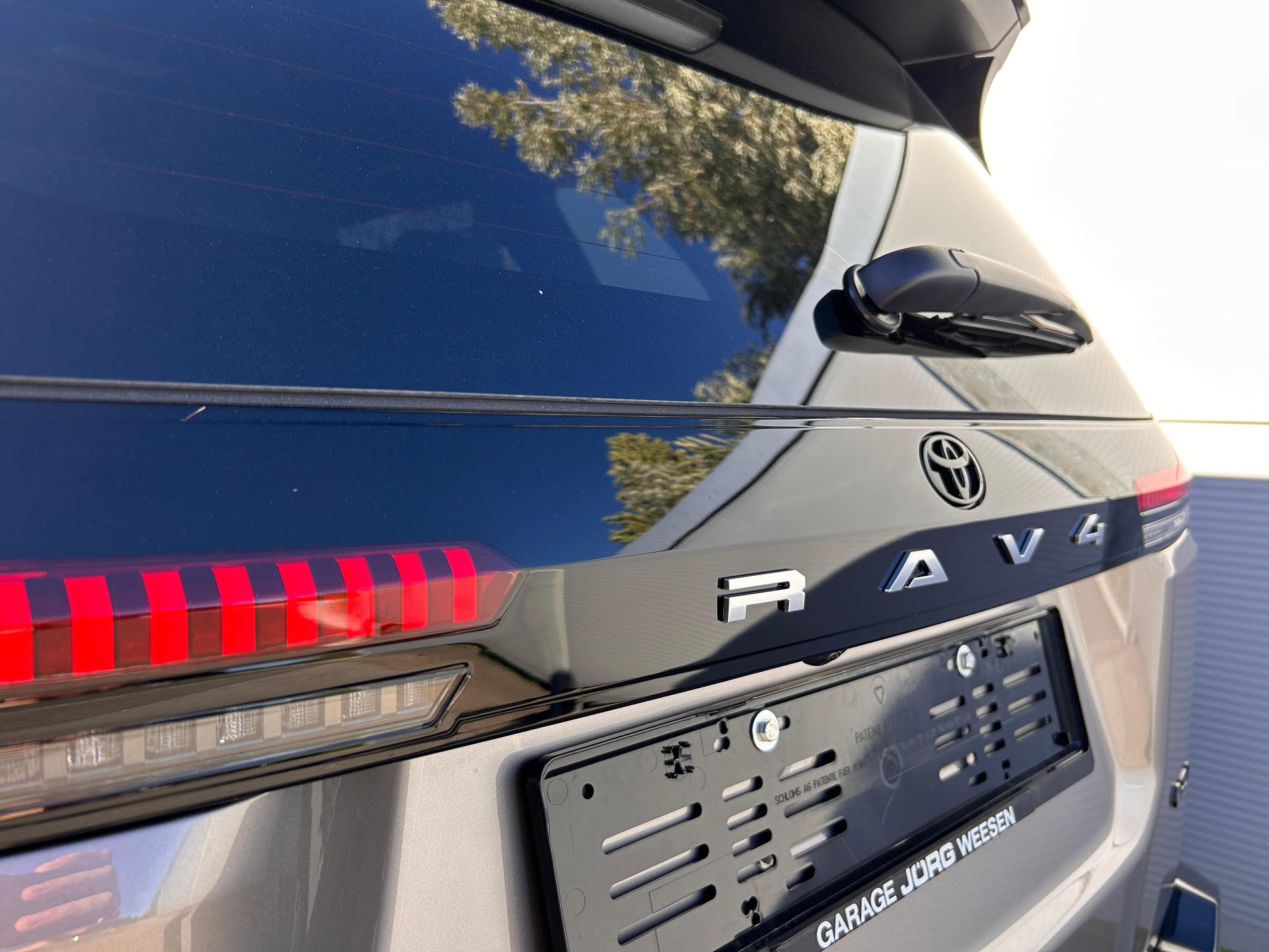 TOYOTA RAV4 2.5 HEV Style-image-4