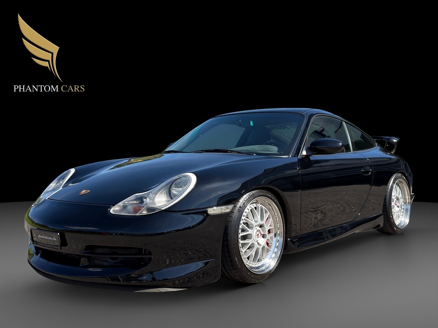 PORSCHE 911 GT3-showroom-element-3