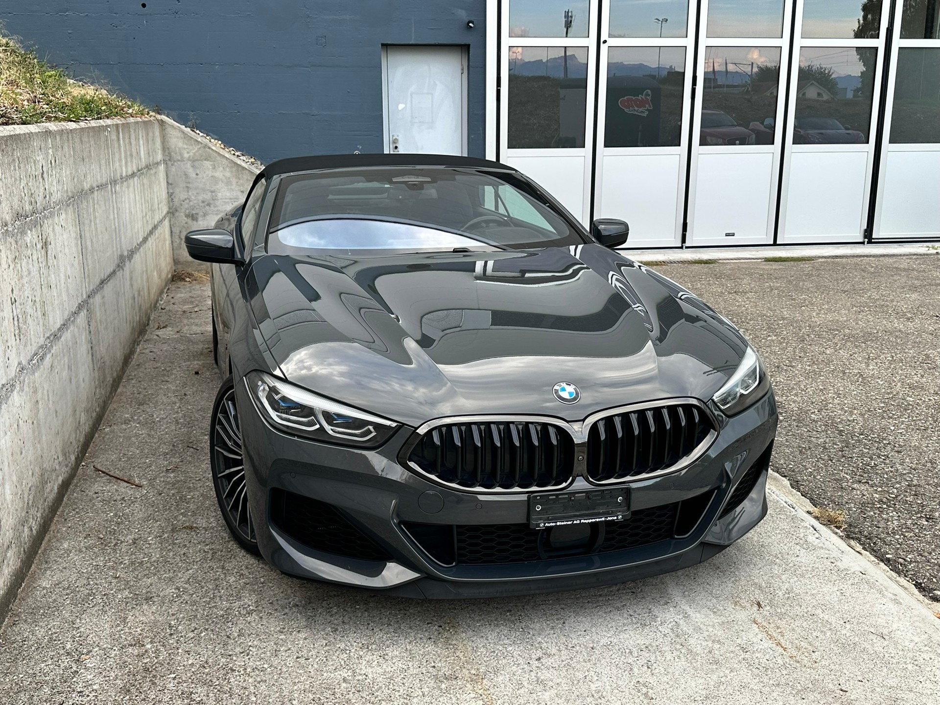BMW M850i xDrive-image-1