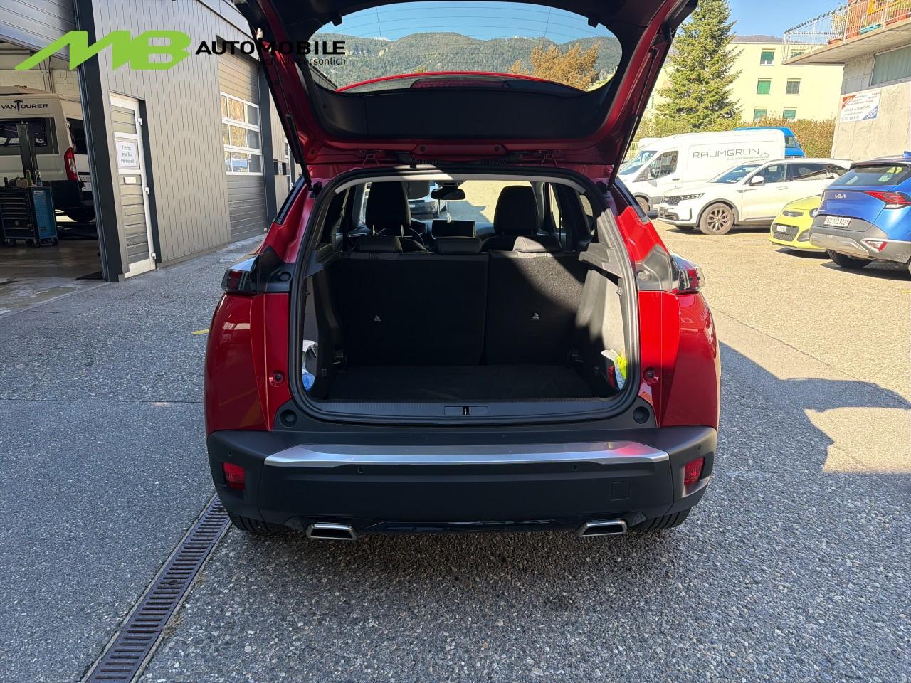 PEUGEOT 2008 1.2 PureTech 130 Allure Pack-image-11