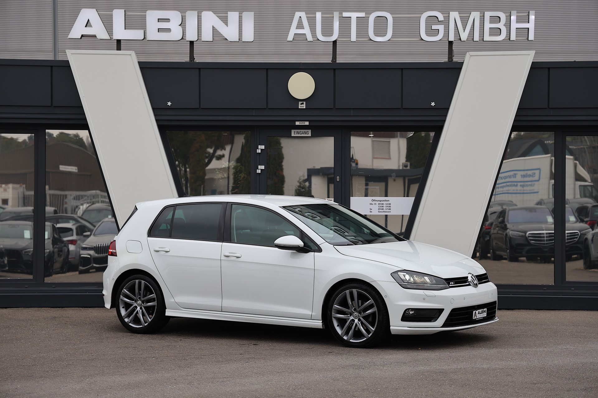 VW Golf VII 2.0 TDI Cup R-Line DSG-showroom-element-1