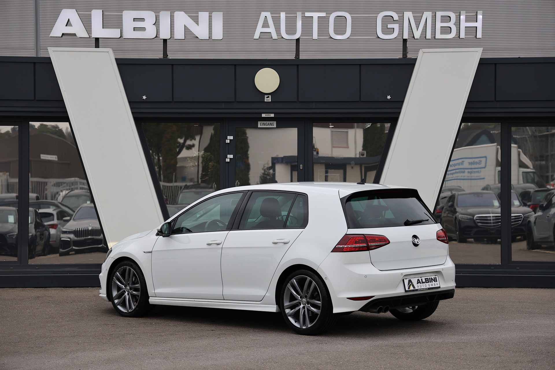 VW Golf VII 2.0 TDI Cup R-Line DSG-showroom-element-2