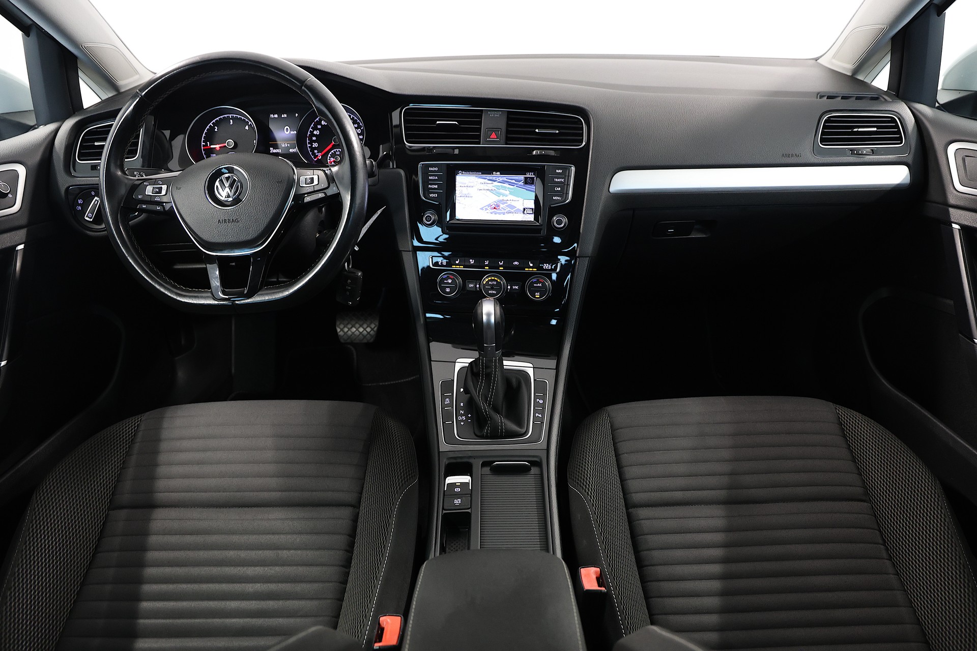 VW Golf VII 2.0 TDI Cup R-Line DSG-image-8