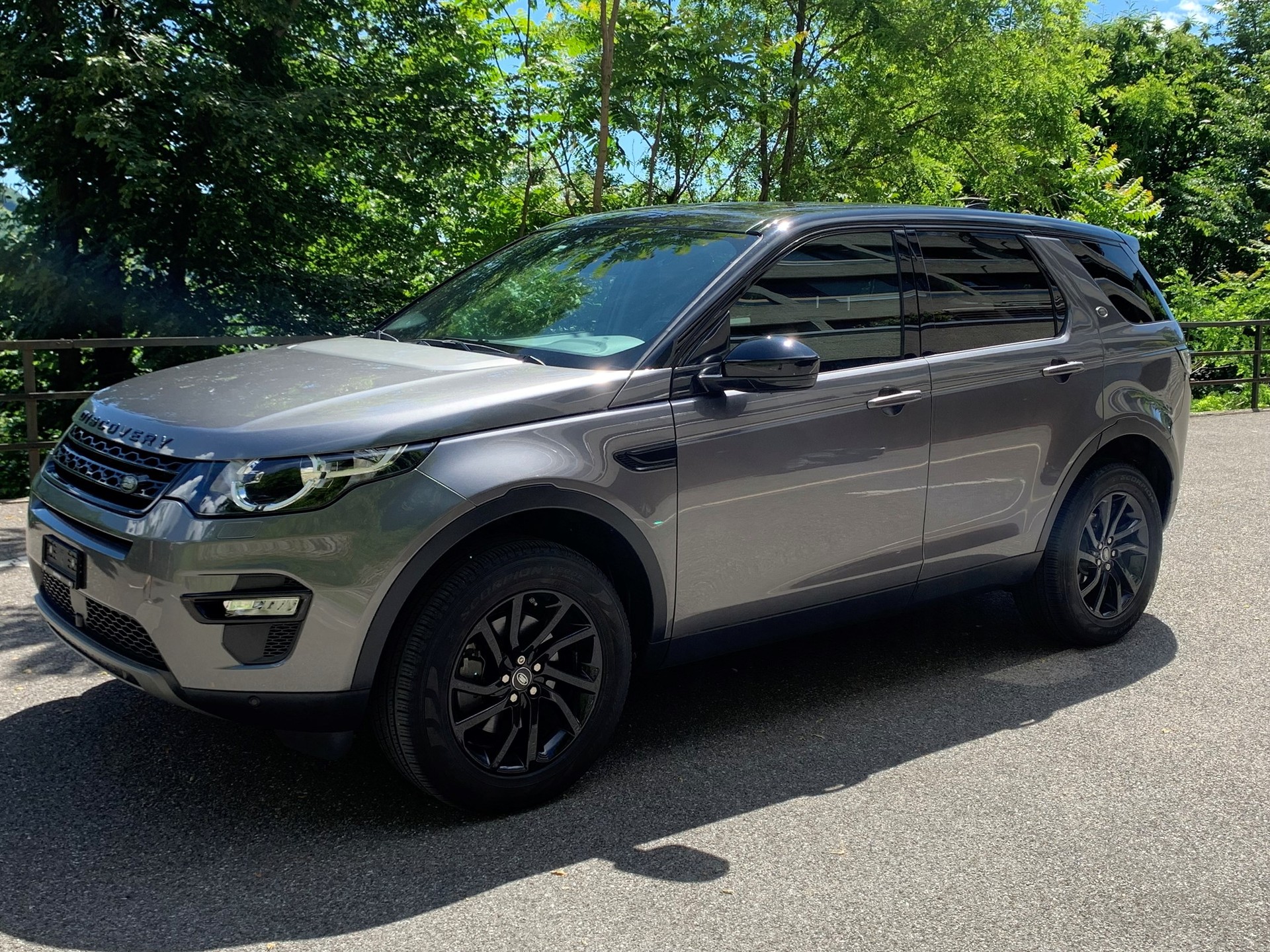 LAND ROVER Discovery Sport 2.0 TD4 SE
