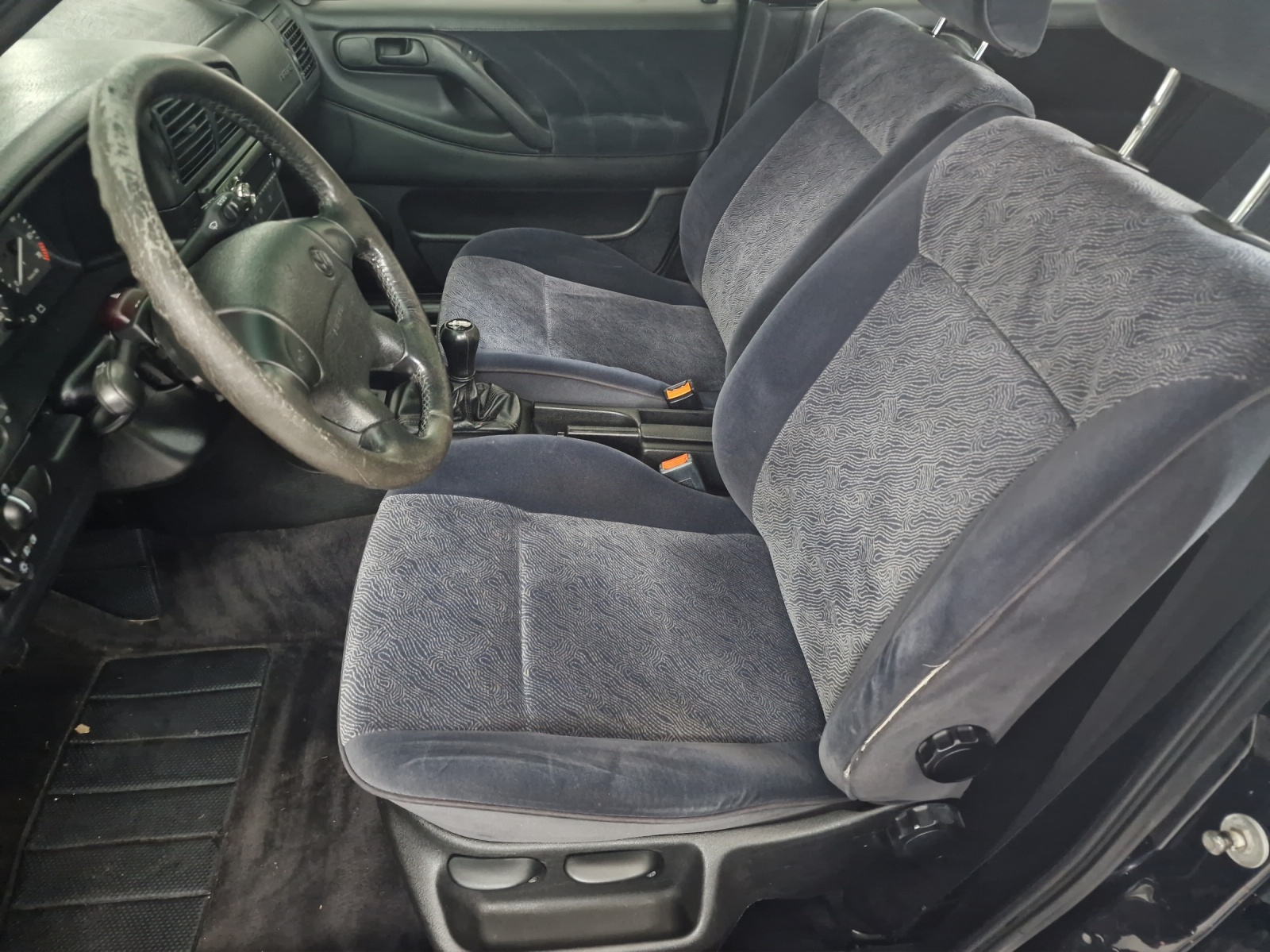 VW Passat Variant 2900 VR6 syncro Exclusiv-image-9