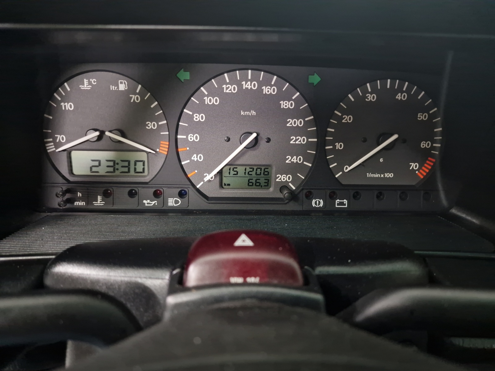 VW Passat Variant 2900 VR6 syncro Exclusiv-image-7