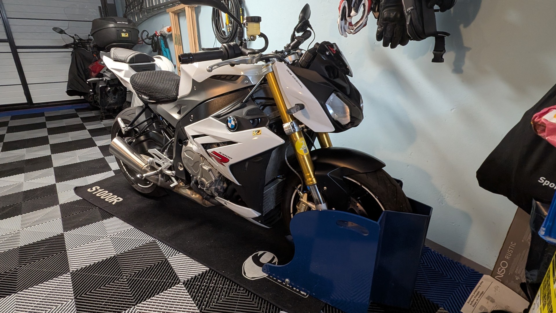 BMW S1000 R ABS-image-1