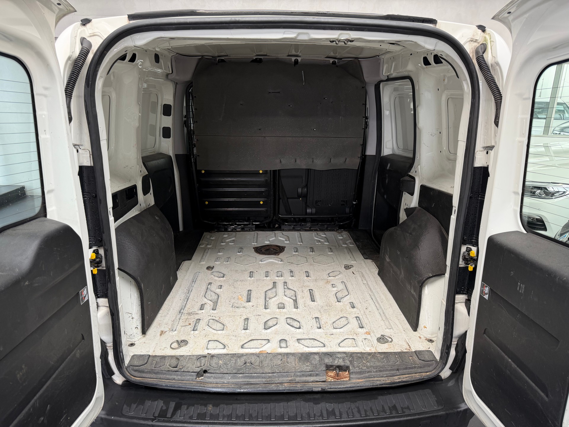 FIAT Doblò 1.3 Multijet Cargo Easy Pro-image-7