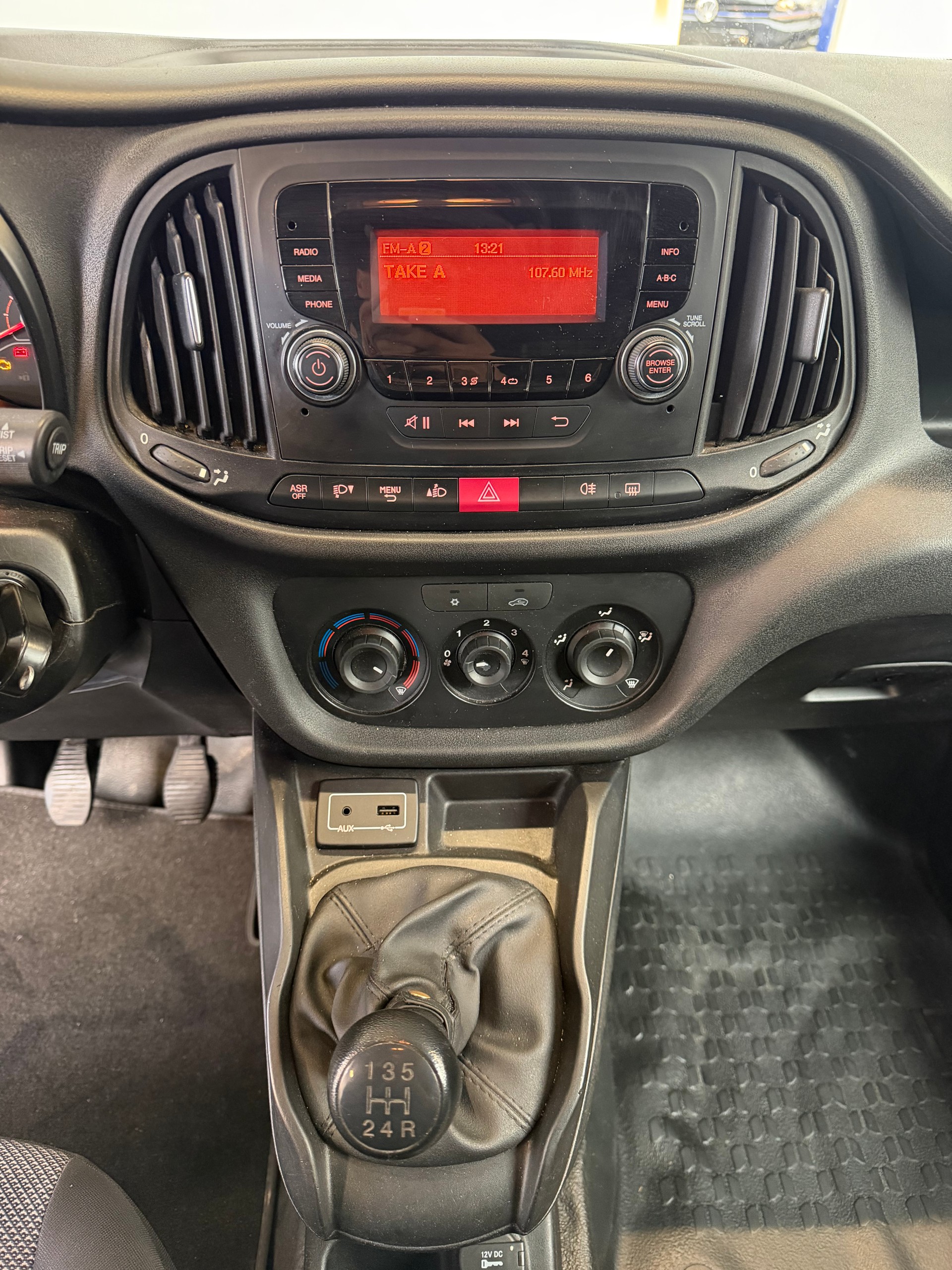 FIAT Doblò 1.3 Multijet Cargo Easy Pro-image-5