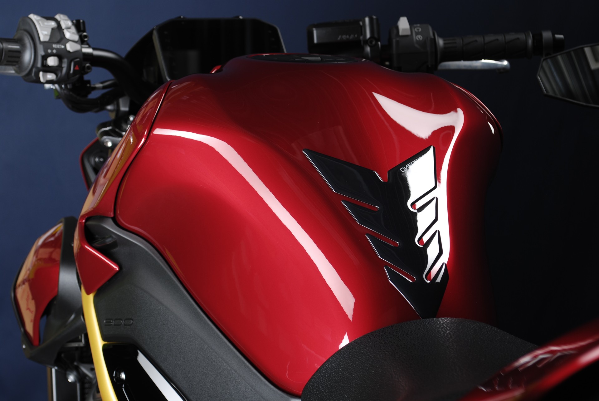 KAWASAKI Z 900 (70kW) MY26 - Sonderumbau-image-13