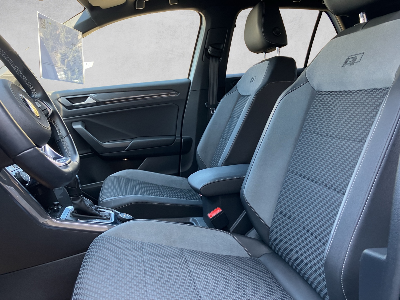 VW T-Roc 2.0 TSI Sport DSG 4Motion-image-6