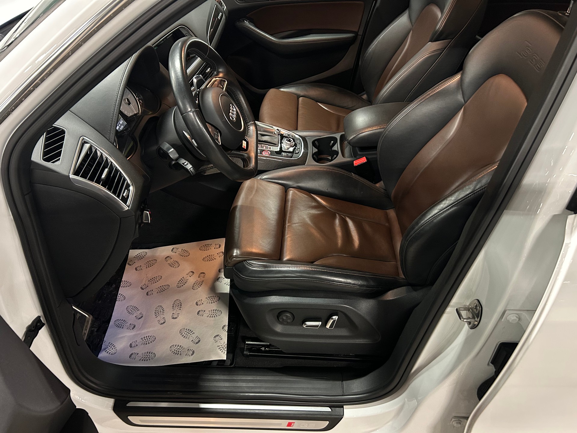AUDI SQ5 3.0 TDI quattro tiptronic-image-10
