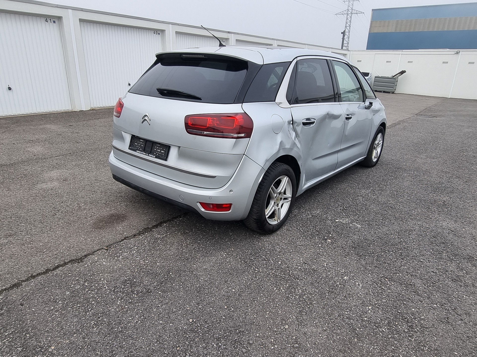 CITROEN C4 Picasso 1.6 e-HDi Exclusive ETG6-image-4