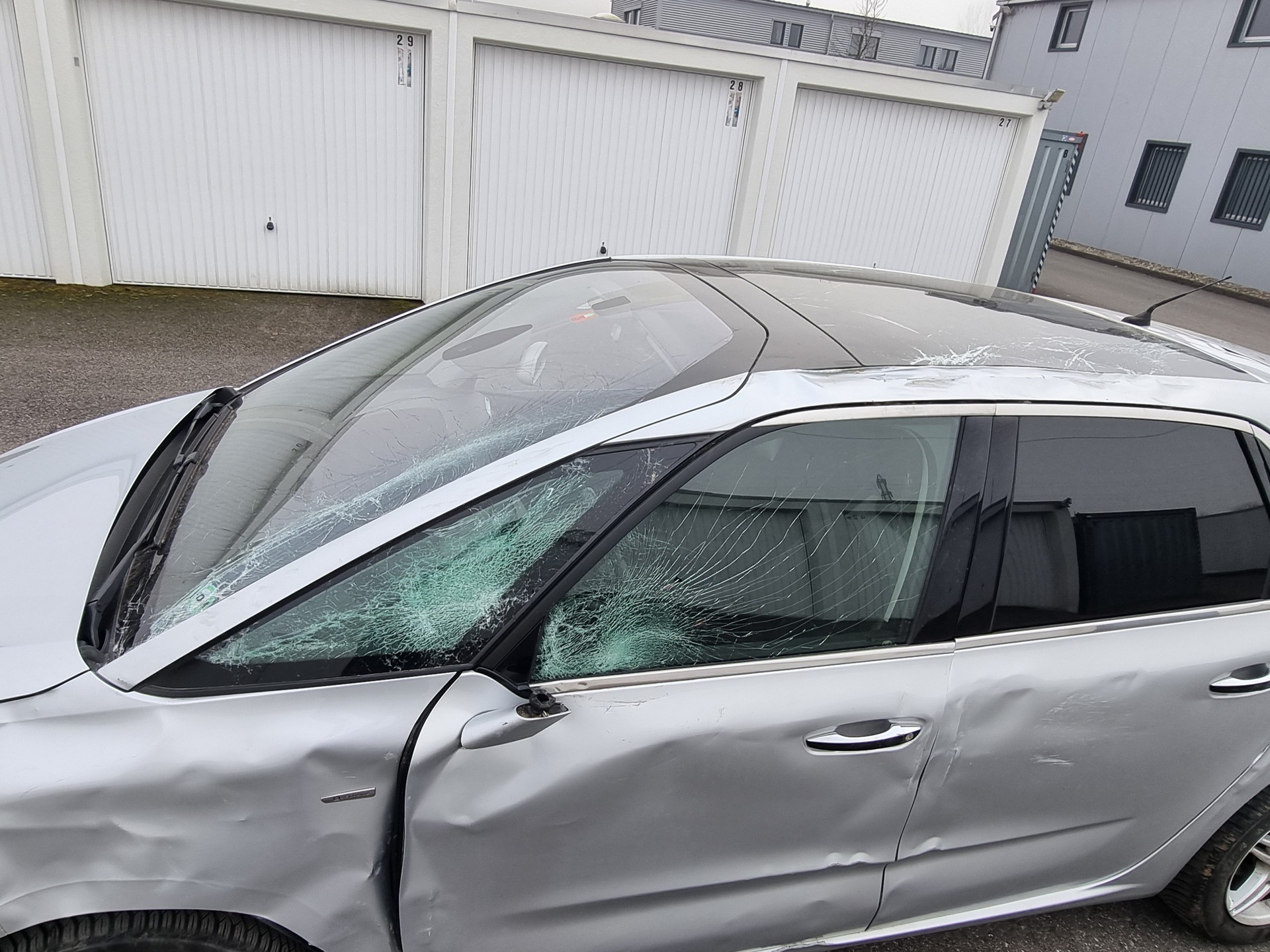 CITROEN C4 Picasso 1.6 e-HDi Exclusive ETG6-image-7