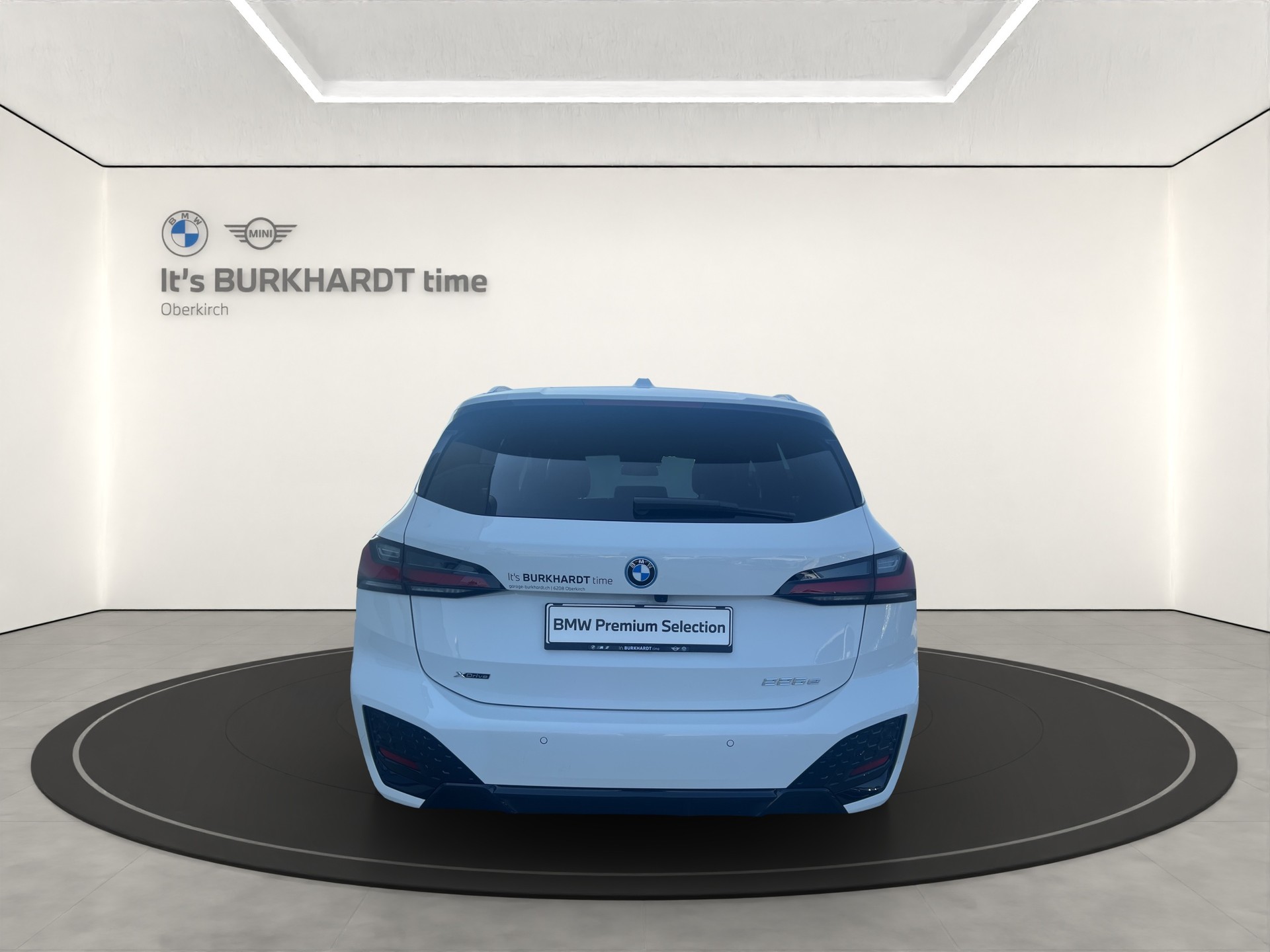 BMW 225e xDr. Act. T. M Sport-showroom-element-3