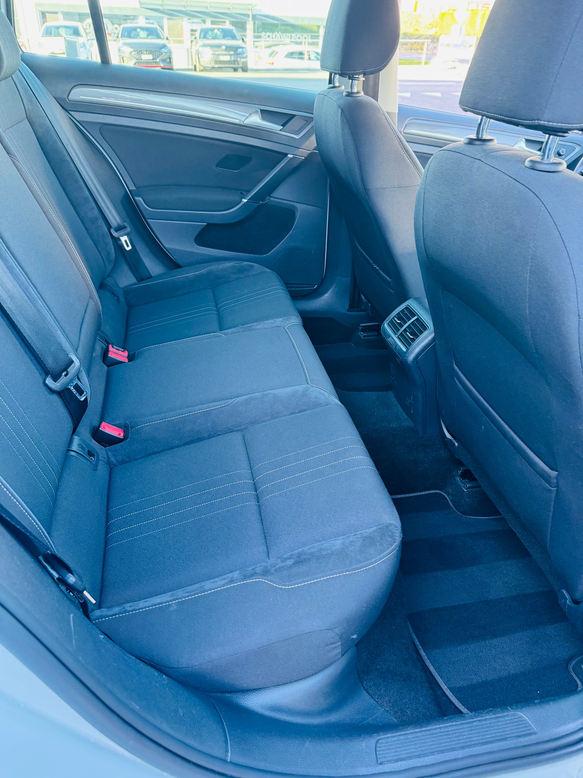 VW Golf 1.8 TSI Alltrack 4Motion-image-9