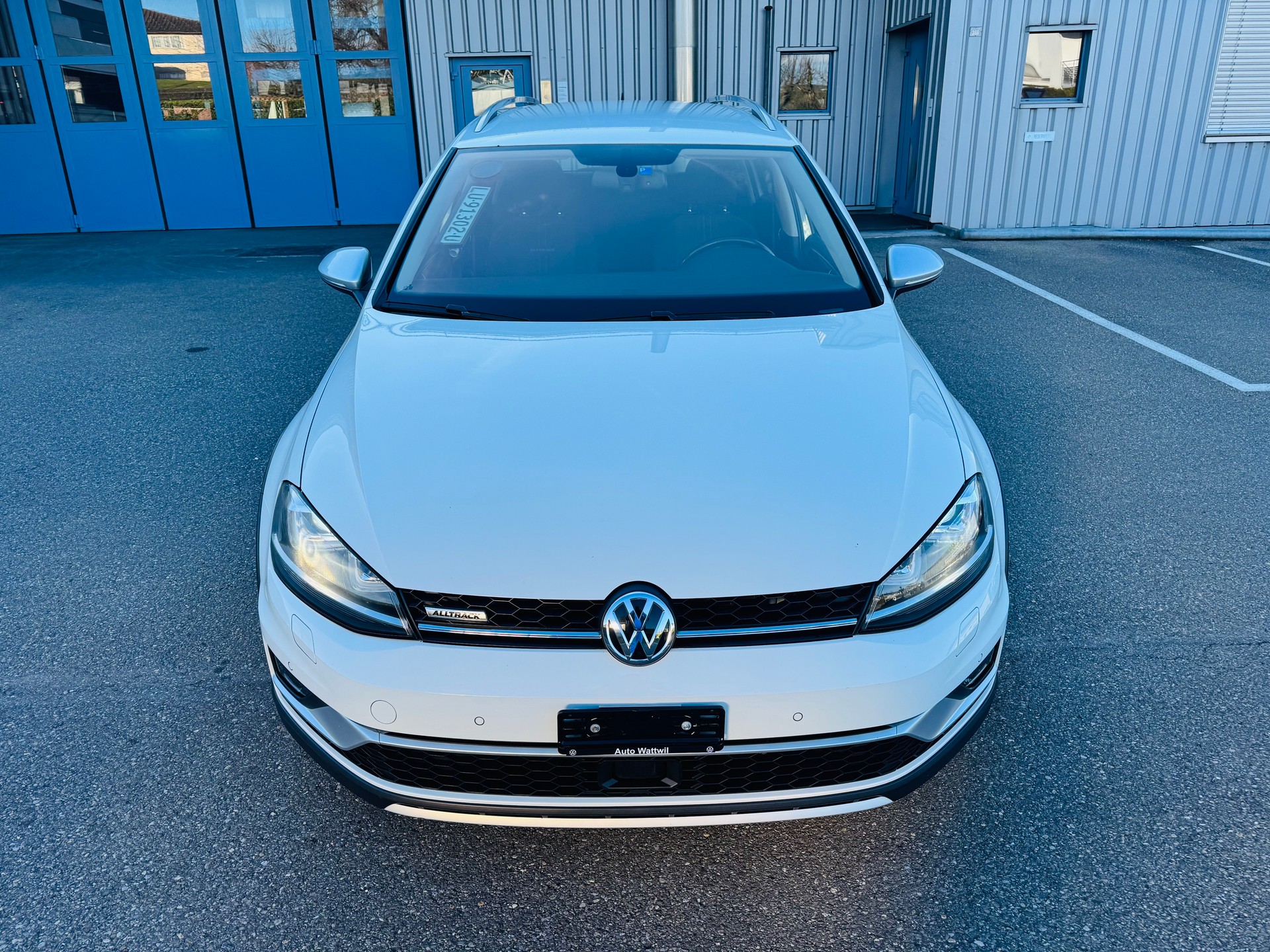 VW Golf 1.8 TSI Alltrack 4Motion-image-8
