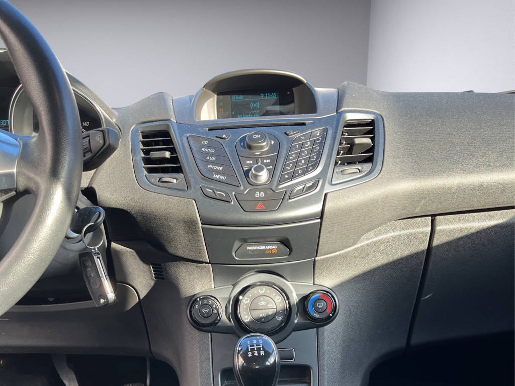 FORD Fiesta 1.0 80 Trend-image-10