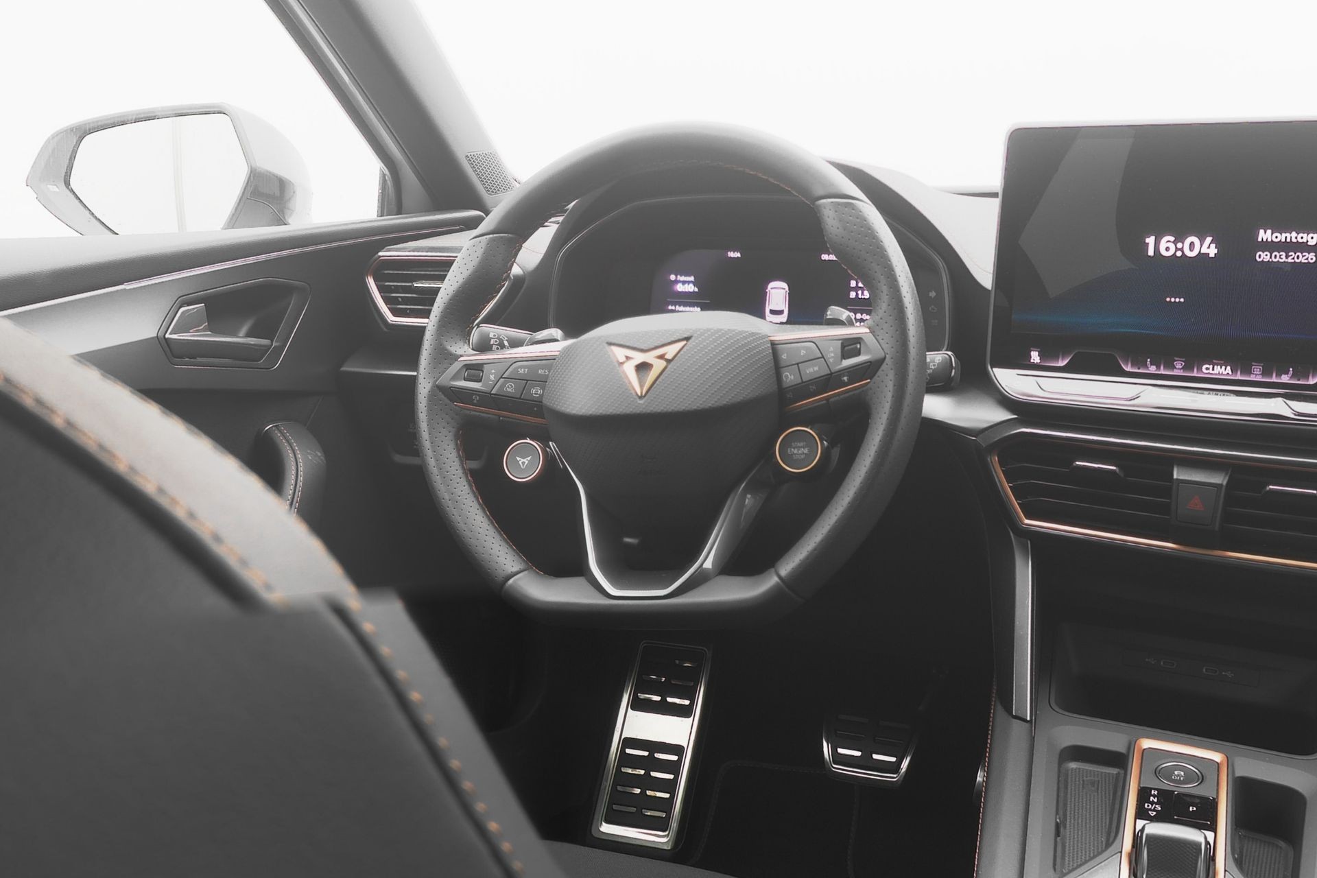CUPRA LEON ST 1.5 e-HYBRID pHEV Business Edition DSG-image-9