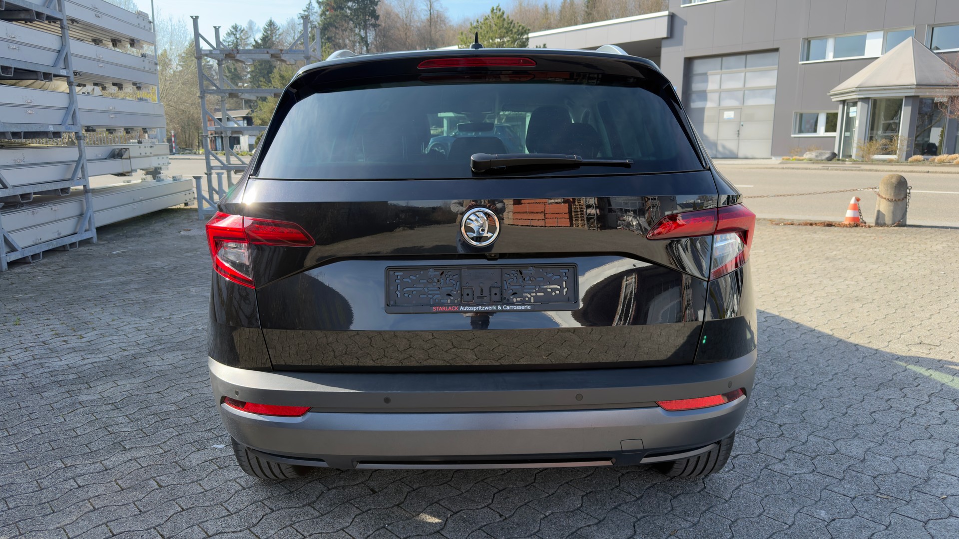 SKODA Karoq 1.6 TDI CR Smile-showroom-element-3