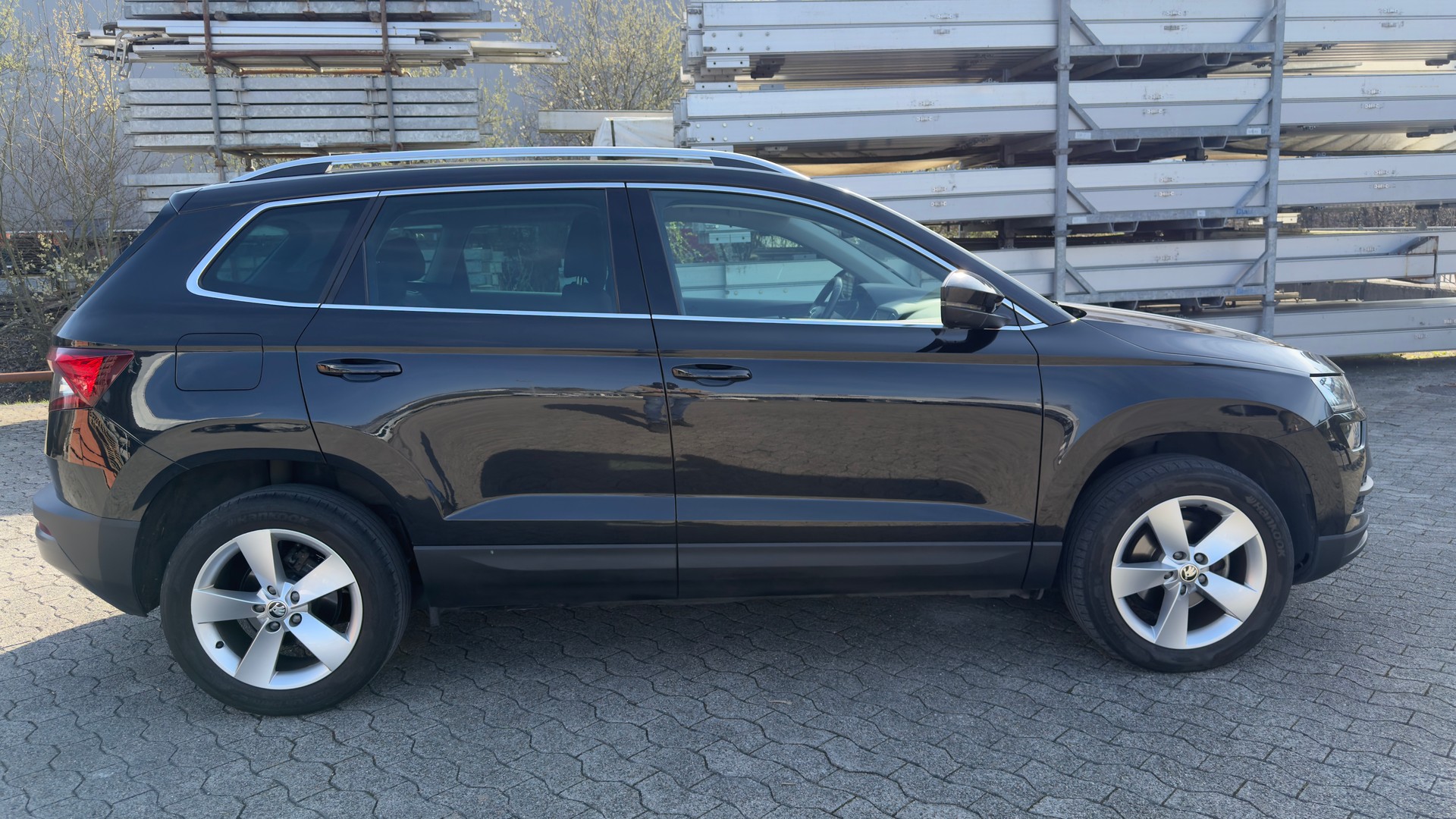 SKODA Karoq 1.6 TDI CR Smile-image-5