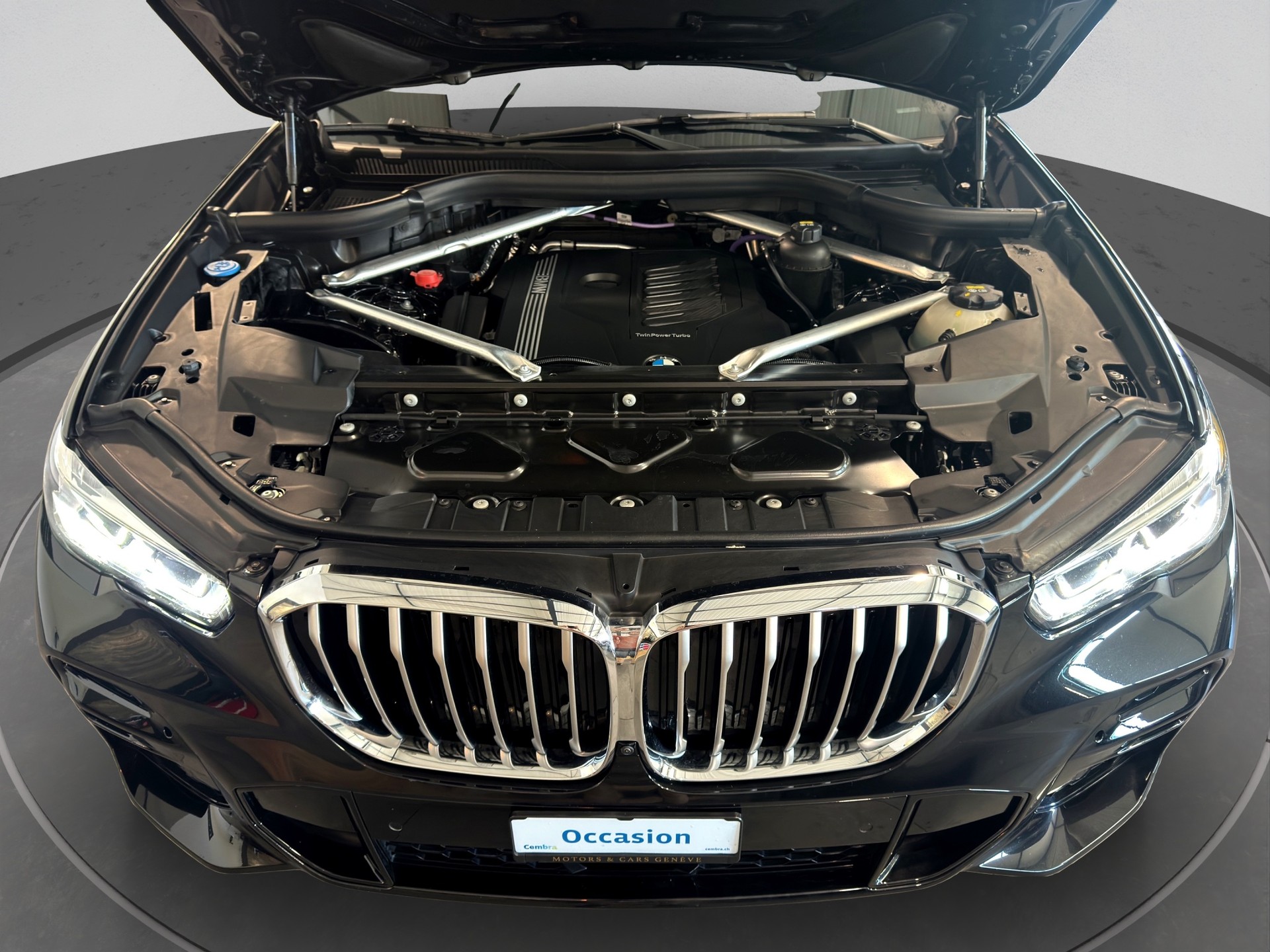 BMW X5 xDrive 48V 40i M Sport Steptronic-image-18