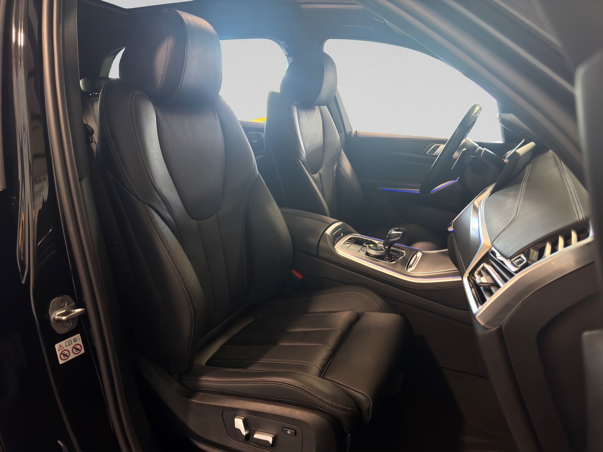 BMW X5 xDrive 48V 40i M Sport Steptronic-image-15