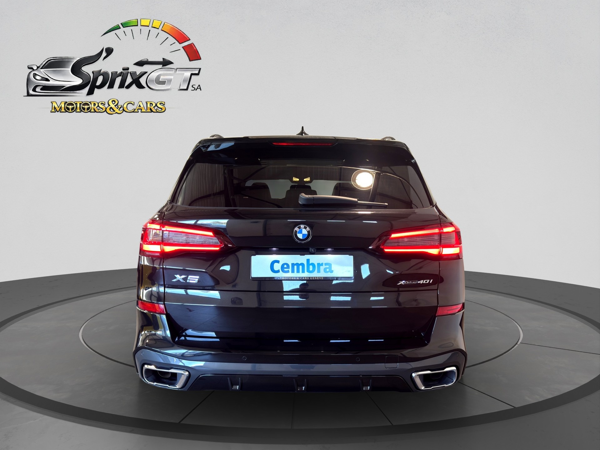 BMW X5 xDrive 48V 40i M Sport Steptronic-showroom-element-3