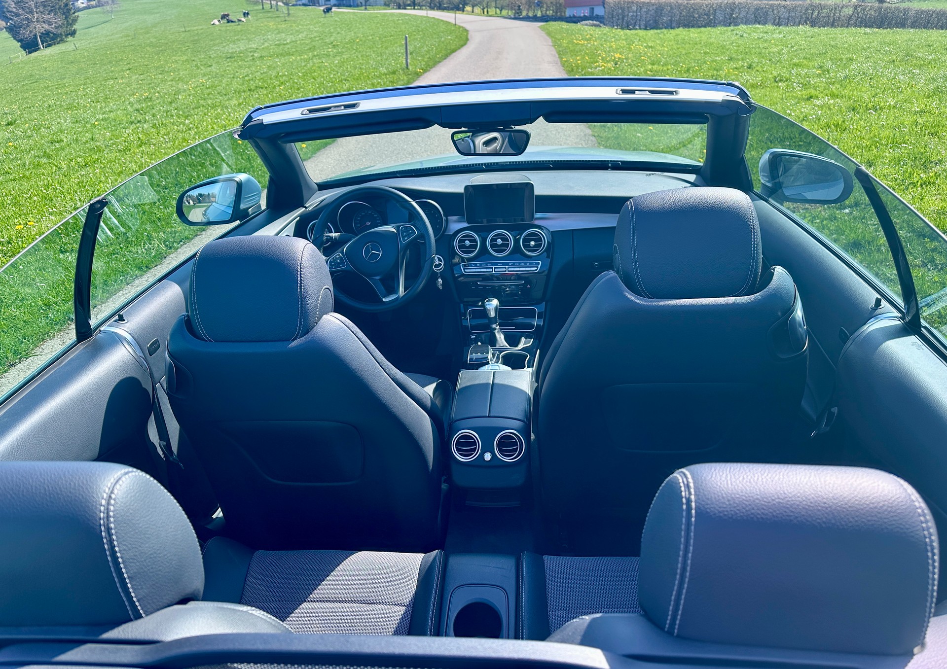 MERCEDES-BENZ C 180 Cabriolet-image-16