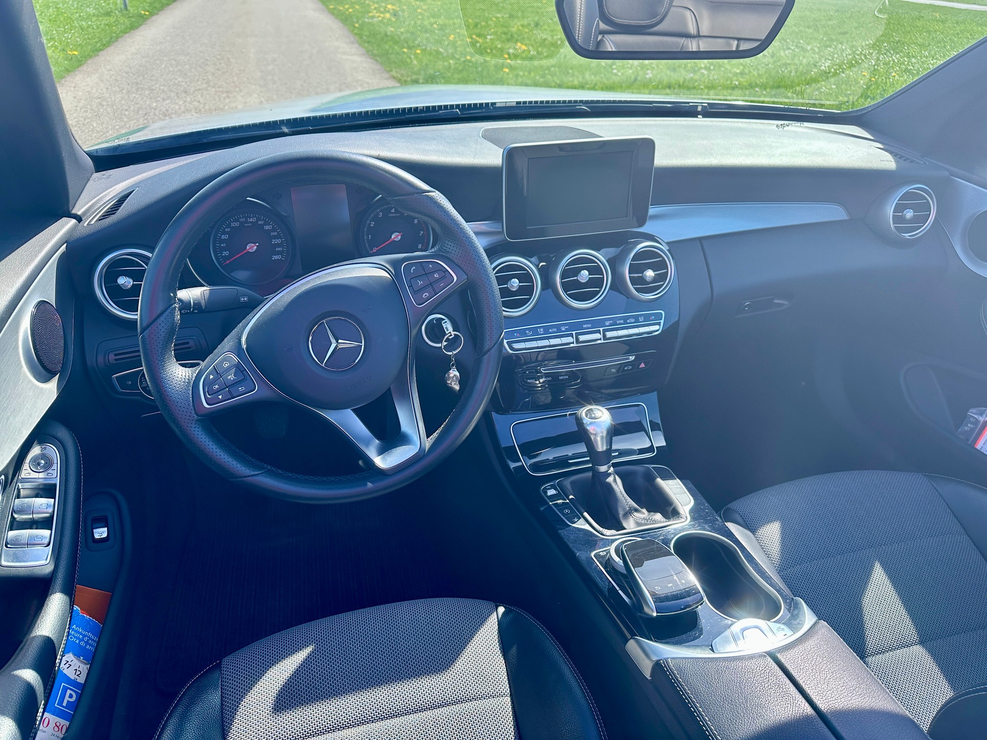 MERCEDES-BENZ C 180 Cabriolet-image-15