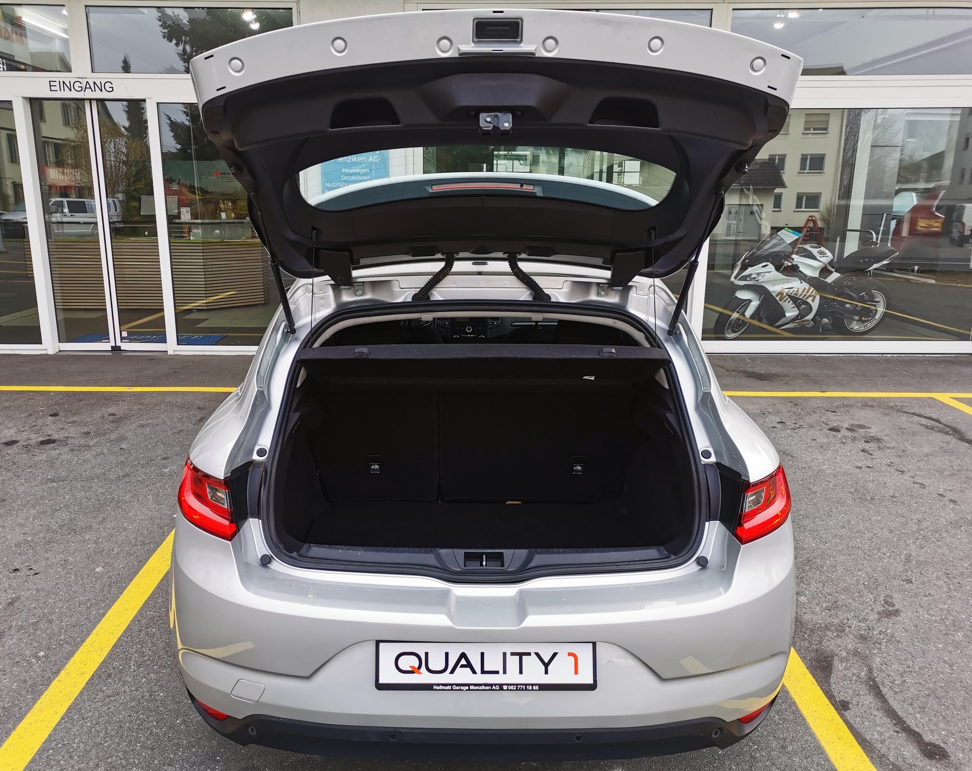 RENAULT Mégane 1.2 TCe Life-image-4